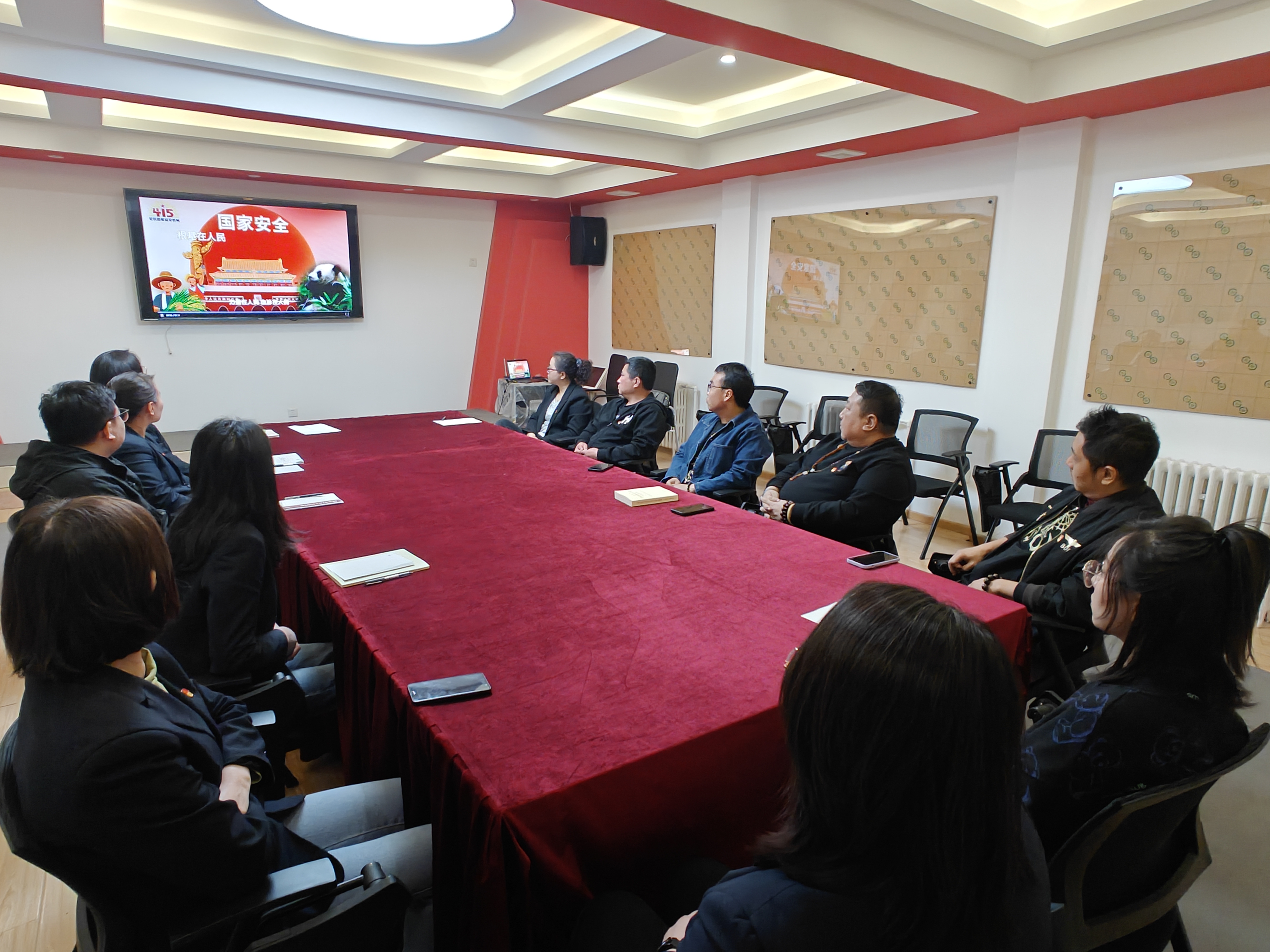 华方系统广泛开展国家安全日宣传教育活动